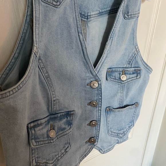 Nicole Miller Jean Vest - Picture 3 of 11